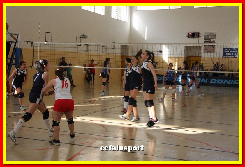150523 volley 153_tn.jpg